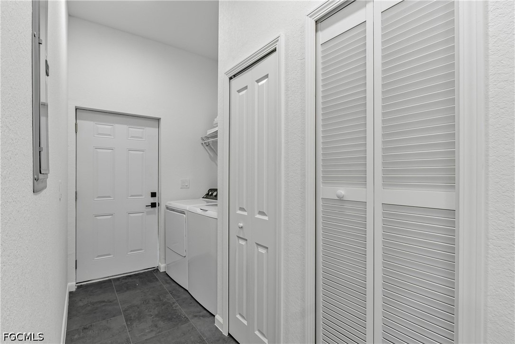 601 Hawthorne Avenue S - Photo 18