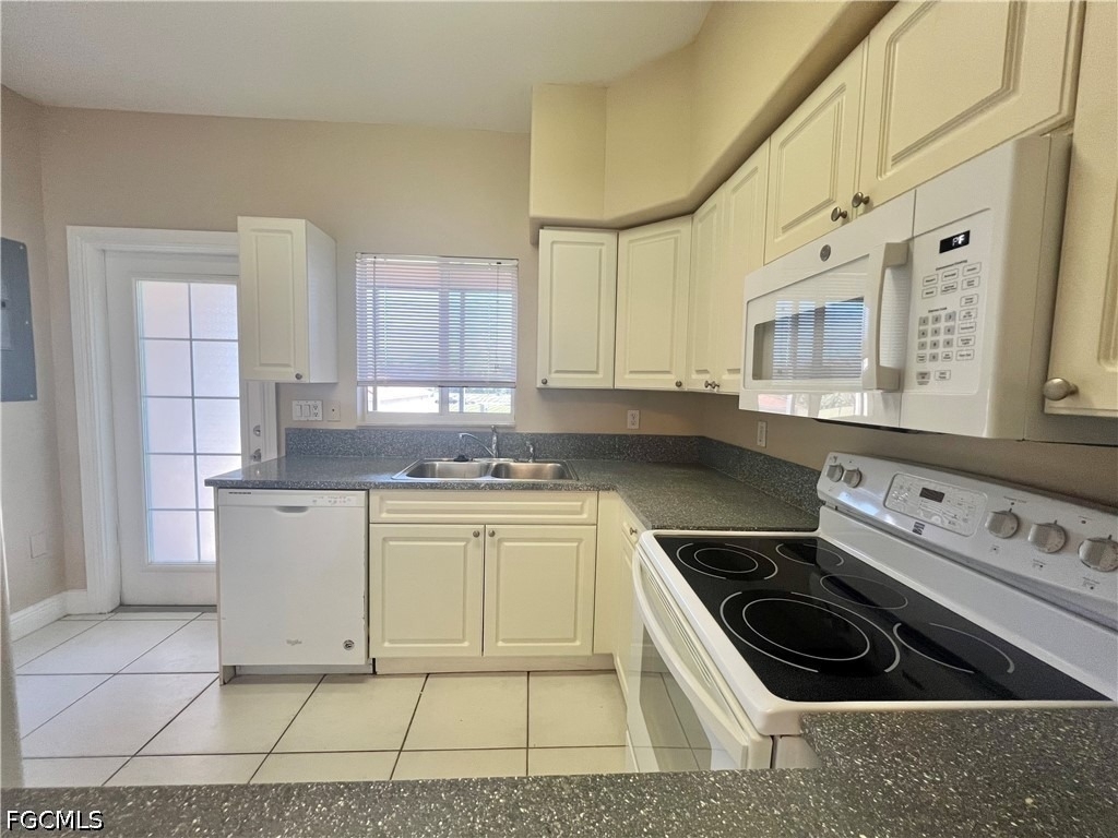4175 Castilla Circle - Photo 1