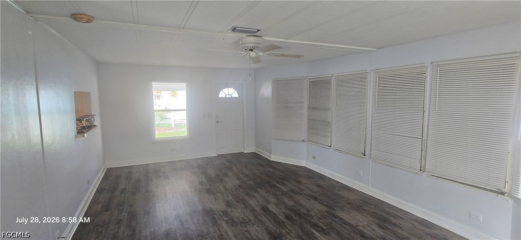 612 Pine Grove Court - Photo 4