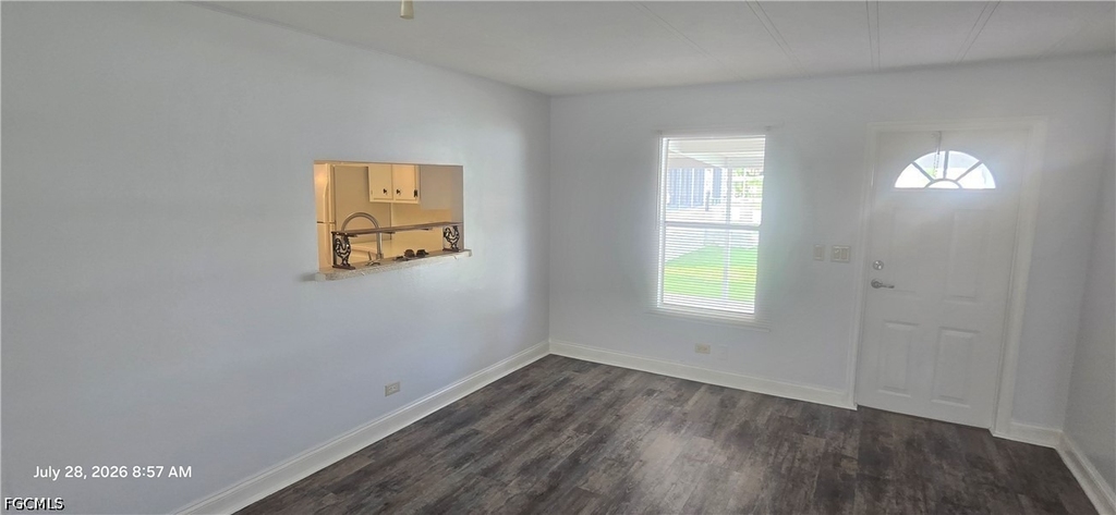 612 Pine Grove Court - Photo 3