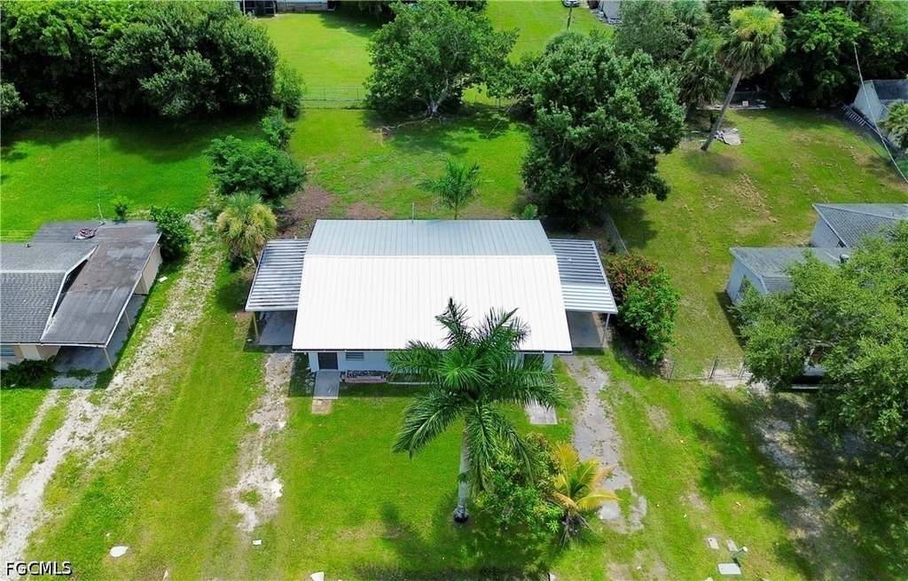 559 Wood Avenue - Photo 1