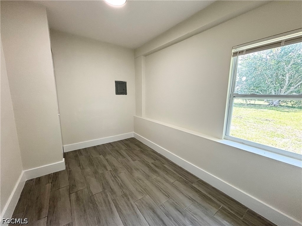 559 Wood Avenue - Photo 12