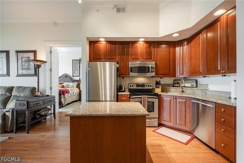 2825 Palm Beach Boulevard - Photo 7