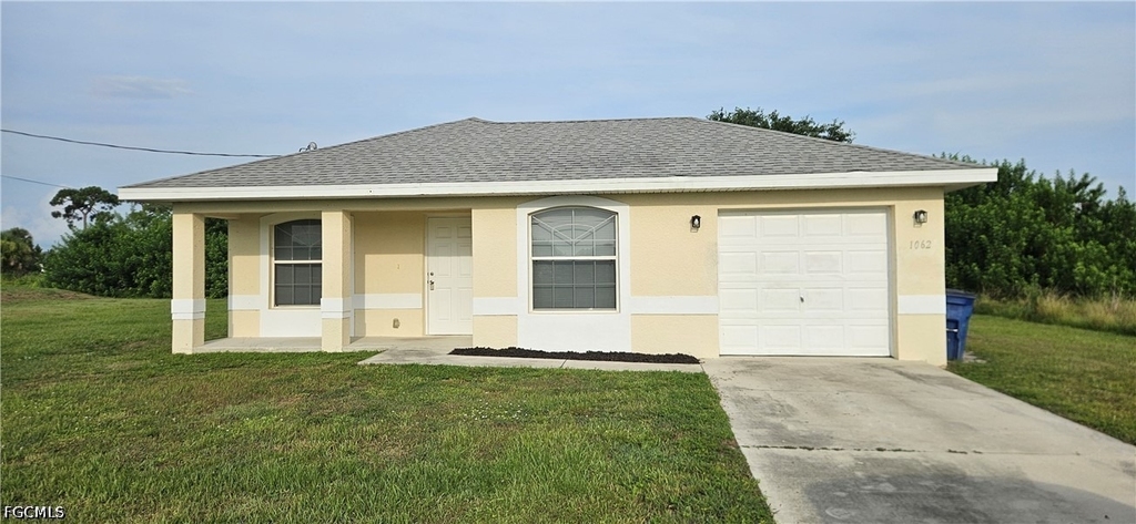 1062 Countess Avenue - Photo 0