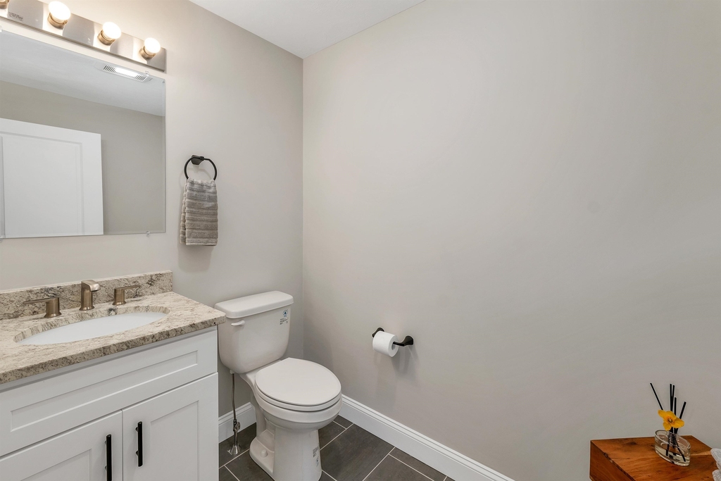 17 Granite - Photo 18