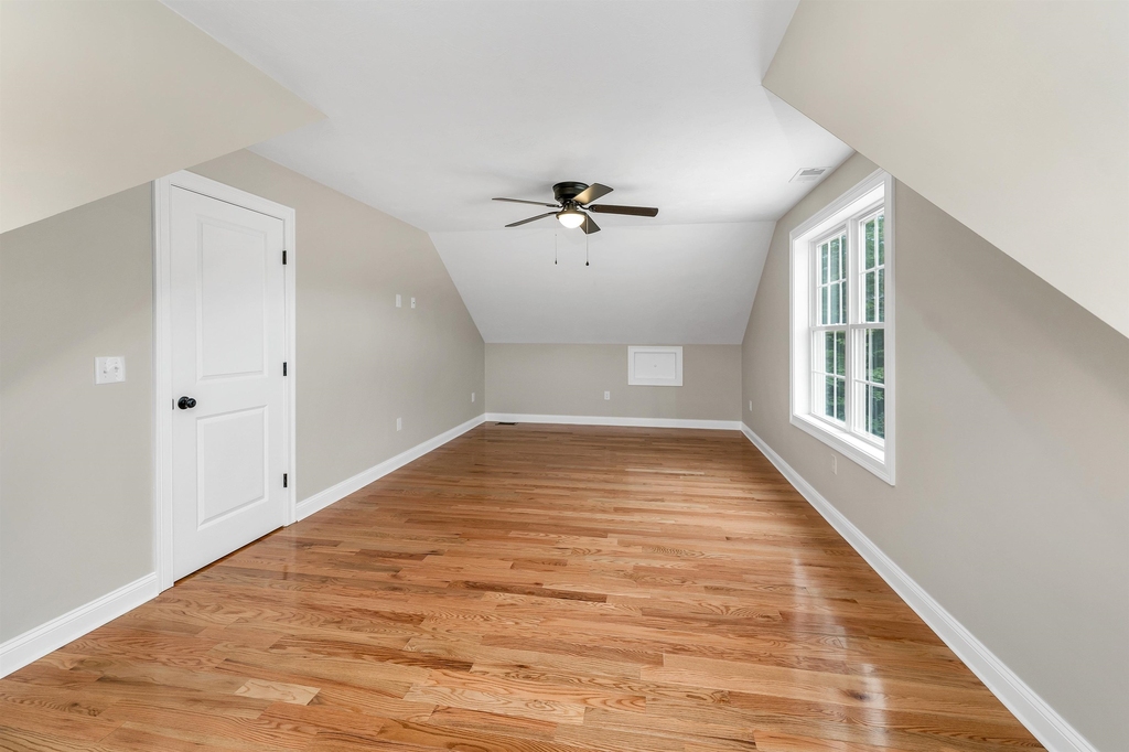 17 Granite - Photo 28