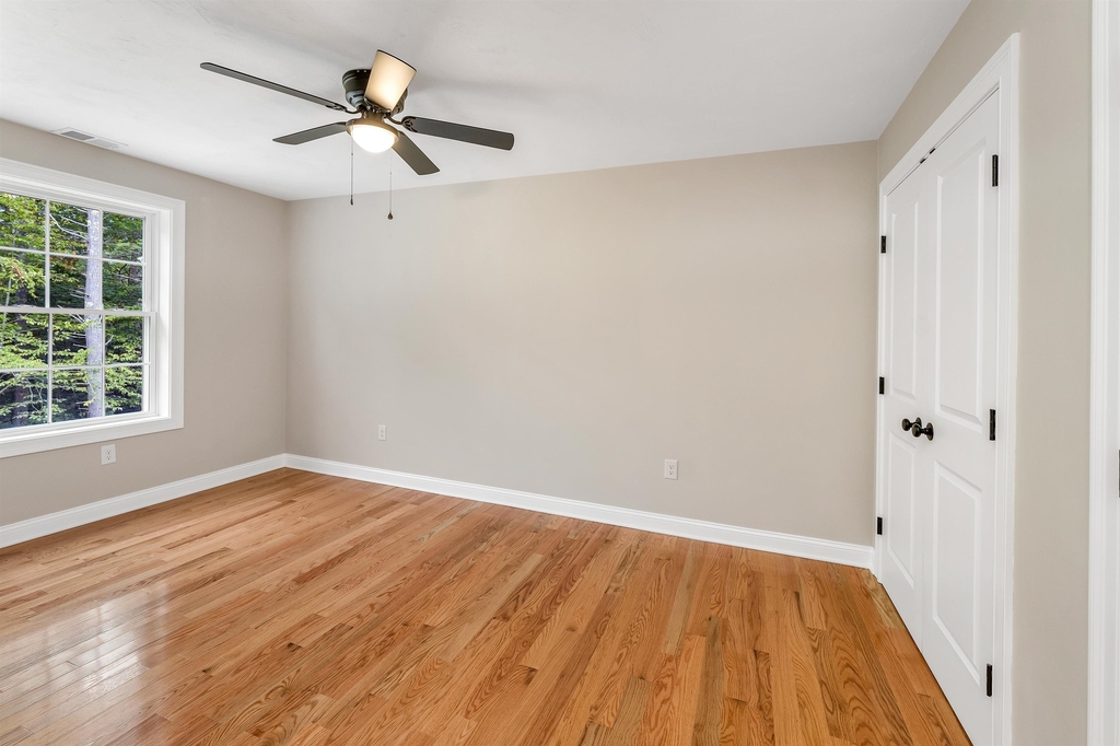 17 Granite - Photo 24