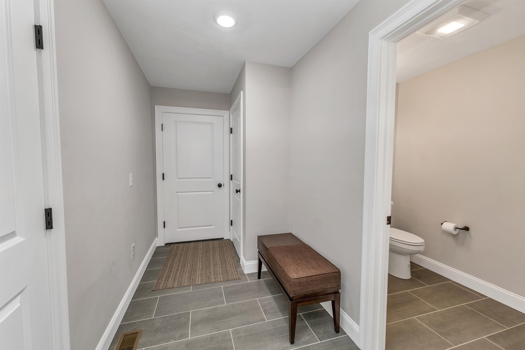 17 Granite - Photo 17
