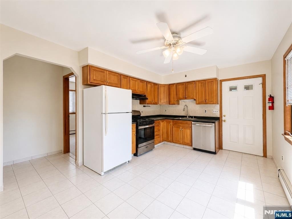 120 Fenner - Photo 8