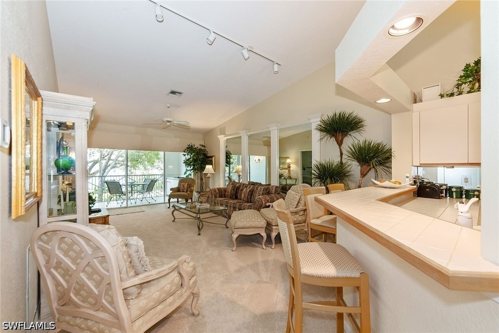 7050 Barrington Circle - Photo 7