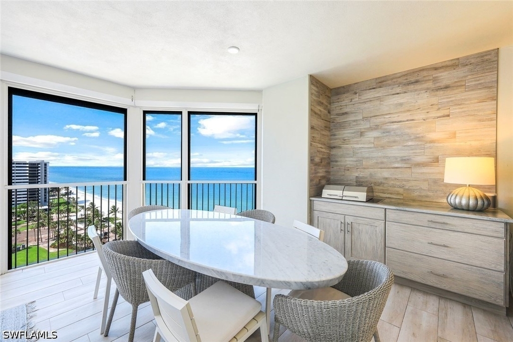 4051 Gulf Shore Boulevard N - Photo 8