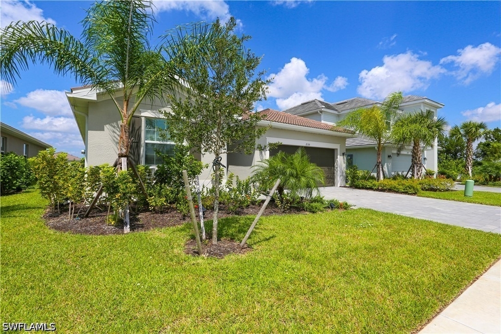 2155 Hamlin Street - Photo 3
