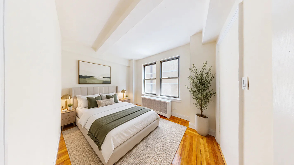East 38th Street - Photo 0