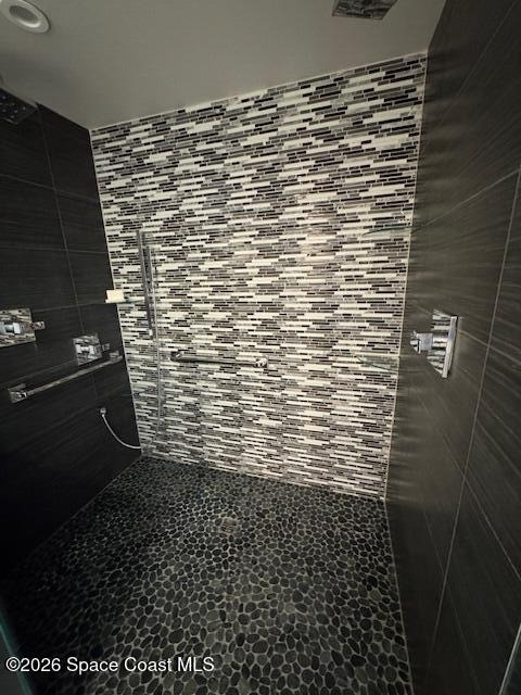 1208 E River Drive - Photo 15