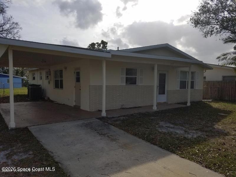 2559 Locksley Road - Photo 0