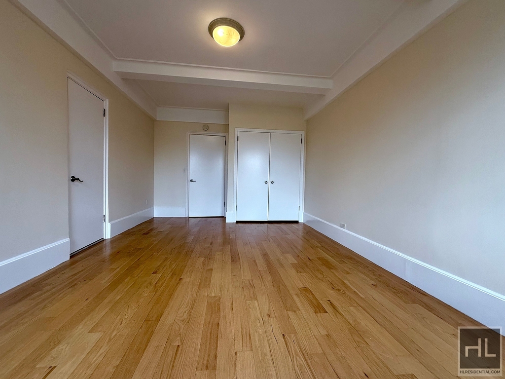 West 79 Street - Photo 2