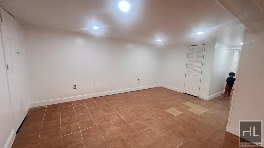 75-15 97 Avenue - Photo 5