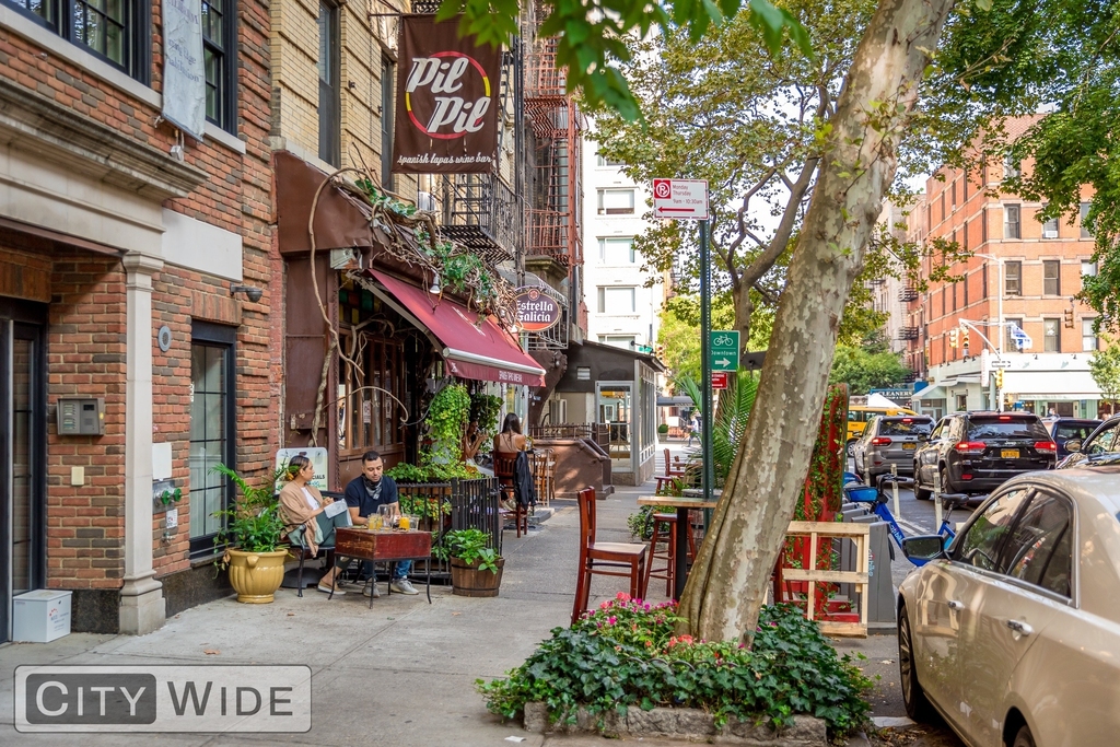 337 East 90th - Photo 4