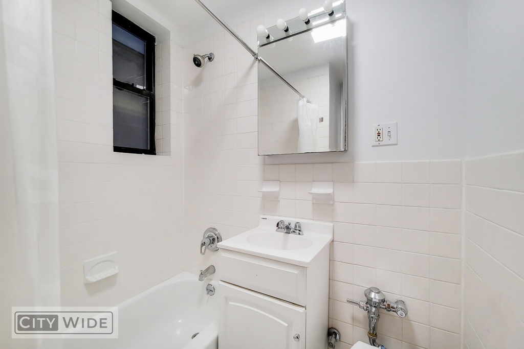 337 East 90th - Photo 2