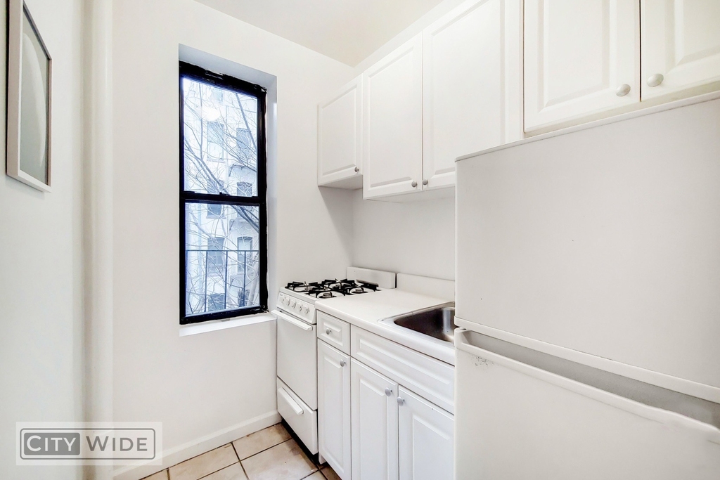 337 East 90th - Photo 1