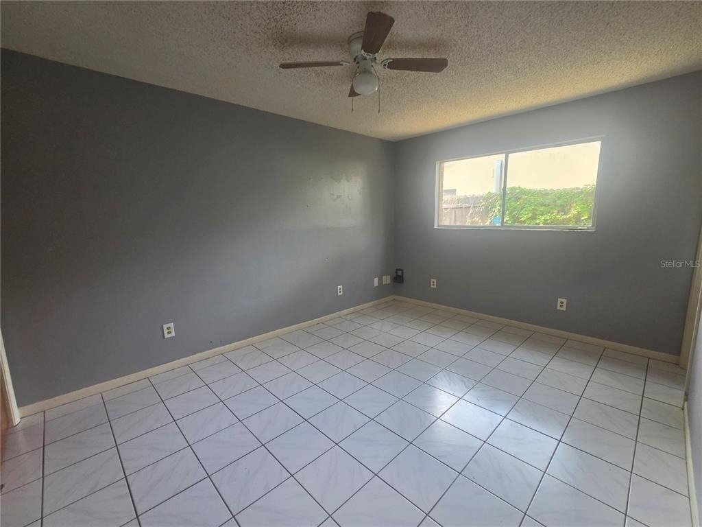 1320 Markham Avenue - Photo 2