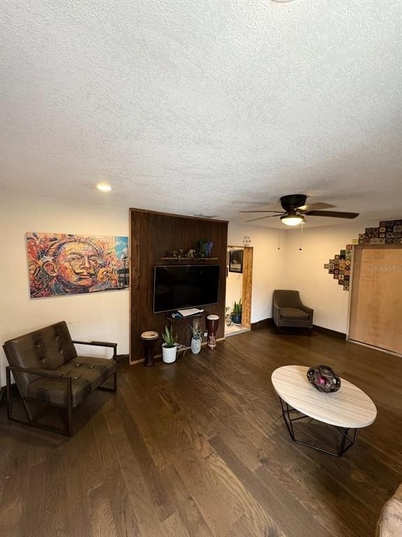 10004 Memorial Highway - Photo 4