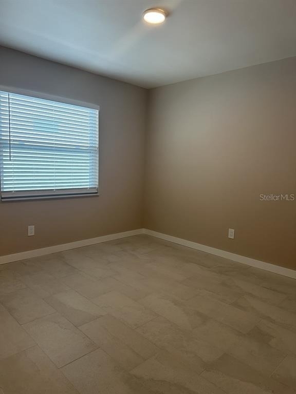 113 S Fremont Avenue - Photo 5