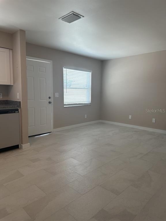 113 S Fremont Avenue - Photo 3
