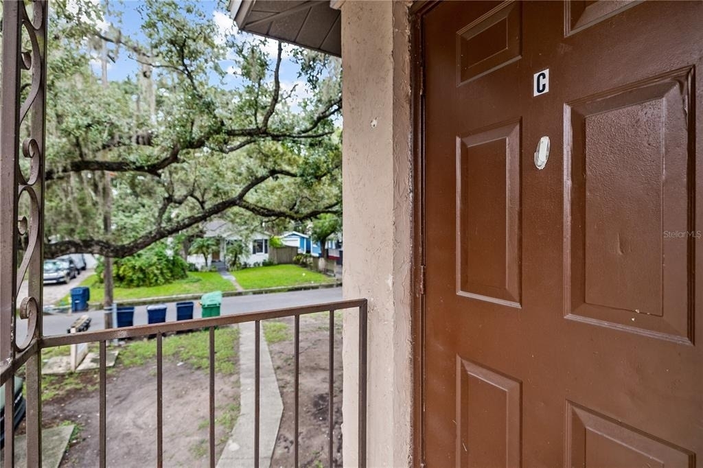 1221 E Mohawk Avenue - Photo 1