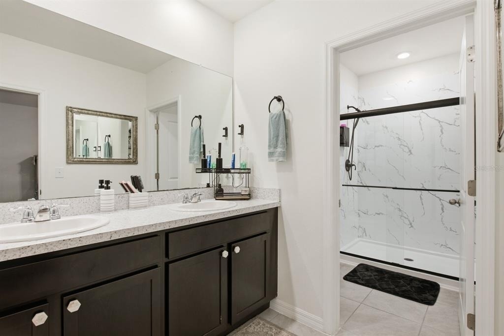 16119 Glowing Grove Avenue - Photo 33