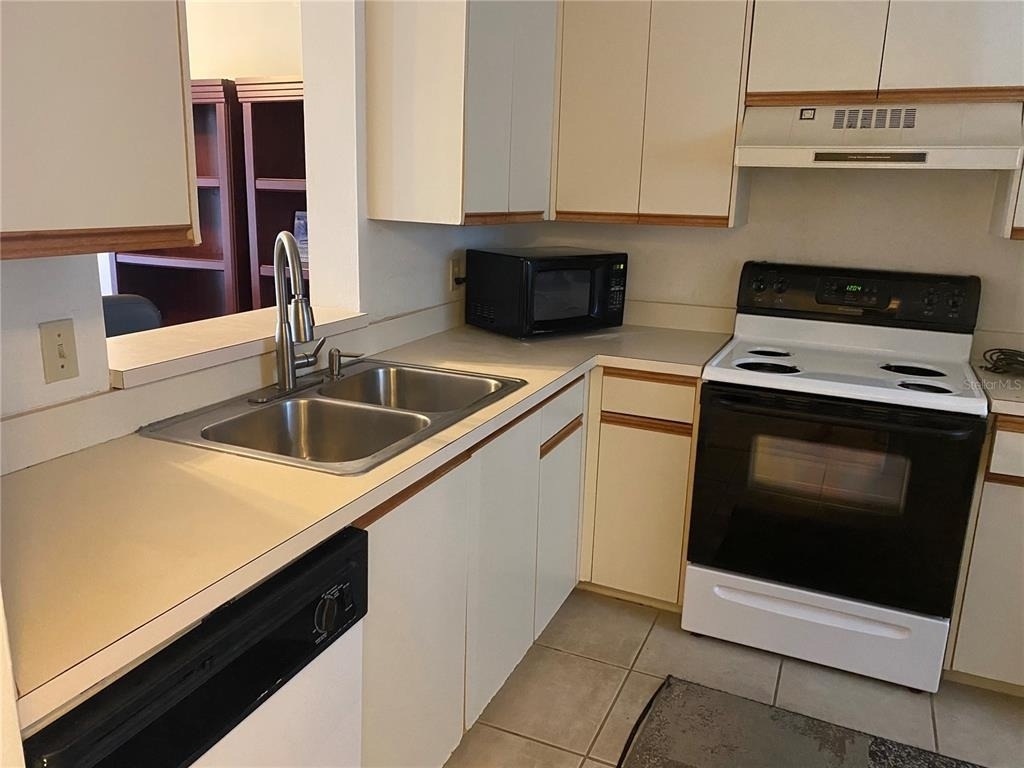 800 Cove Cay Drive - Photo 4