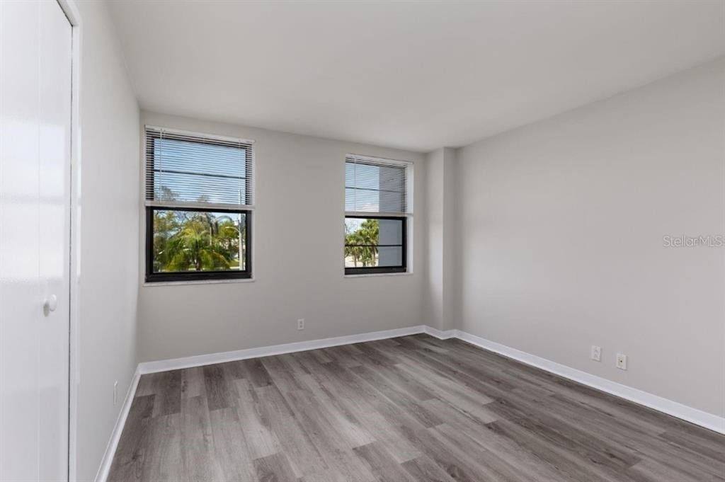 10355 Paradise Boulevard - Photo 16