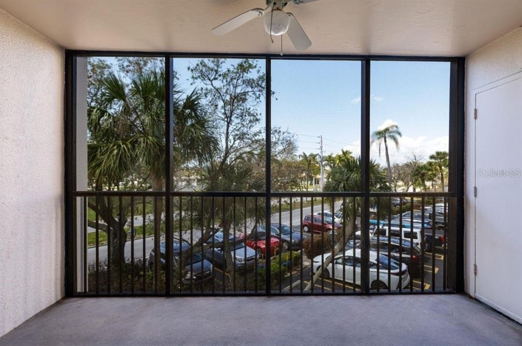 10355 Paradise Boulevard - Photo 14