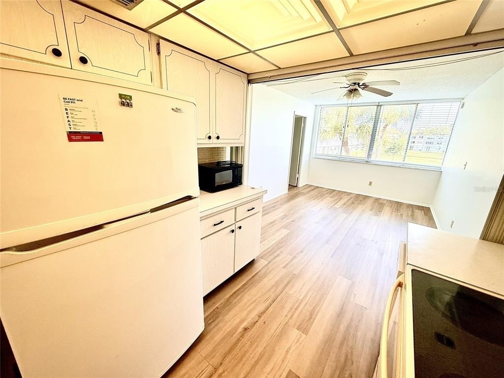 4880 Locust Street Ne - Photo 8