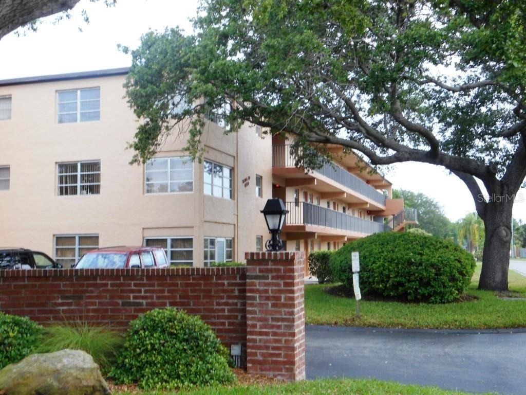 4600 98th Way N - Photo 0