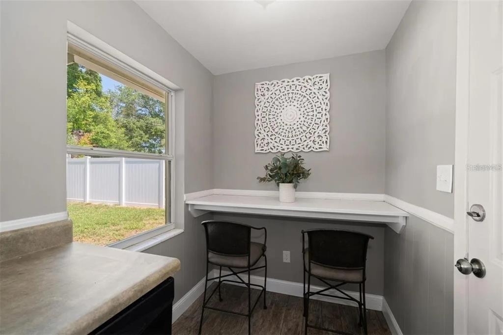 2132 Isabelle Street - Photo 2