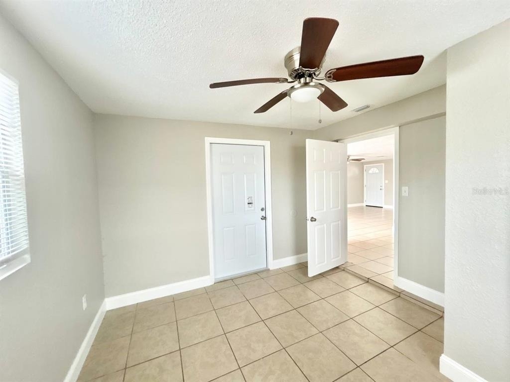 3323 Fairmount Drive - Photo 10