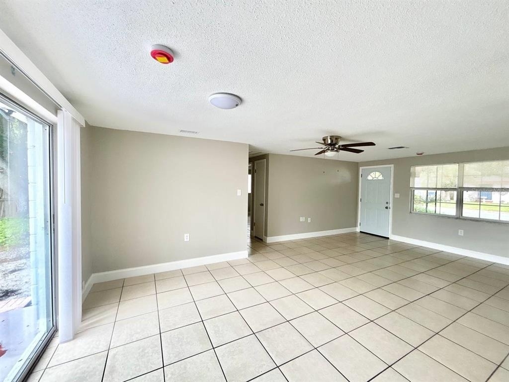 3323 Fairmount Drive - Photo 7