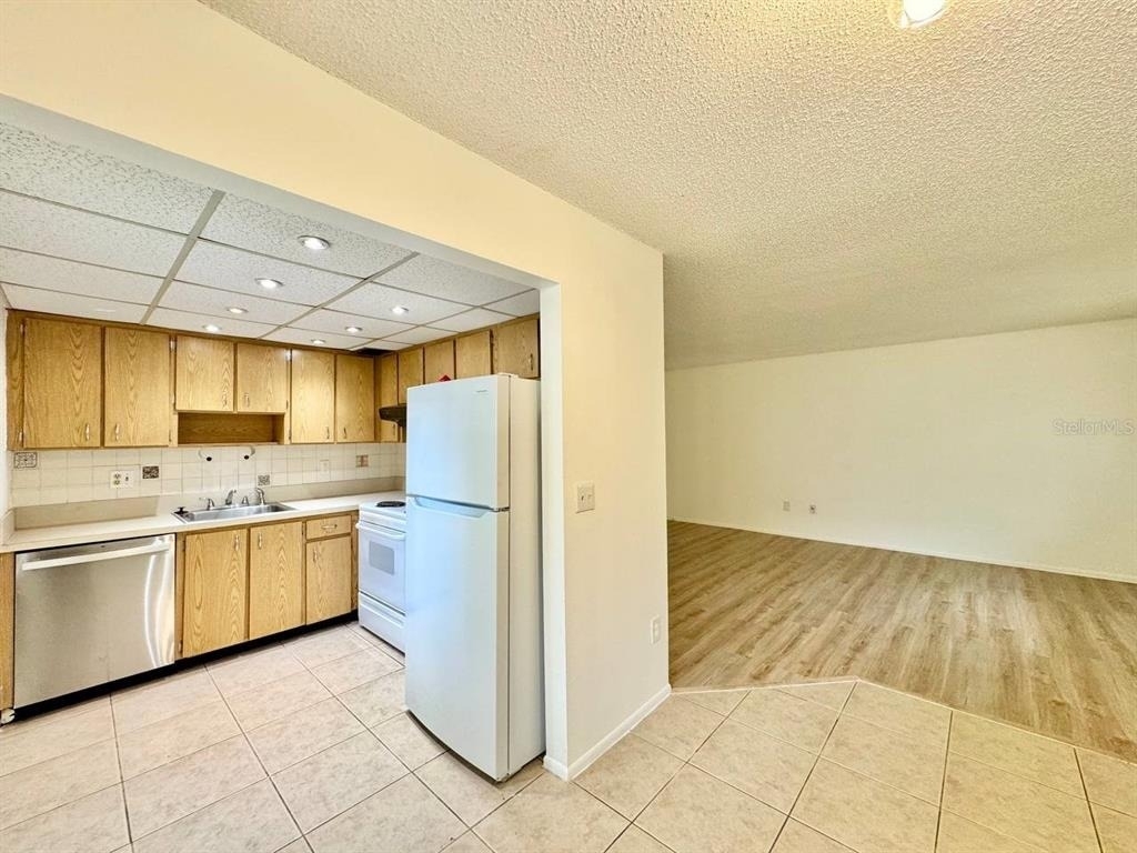 11703 Raintree Village Boulevard - Photo 5