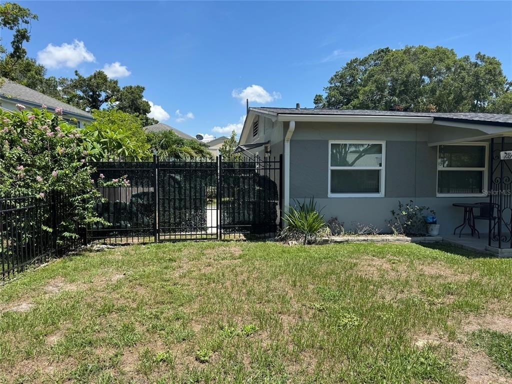 2845 9th Avenue N - Photo 1