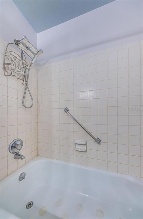 5217 81st Street N - Photo 10