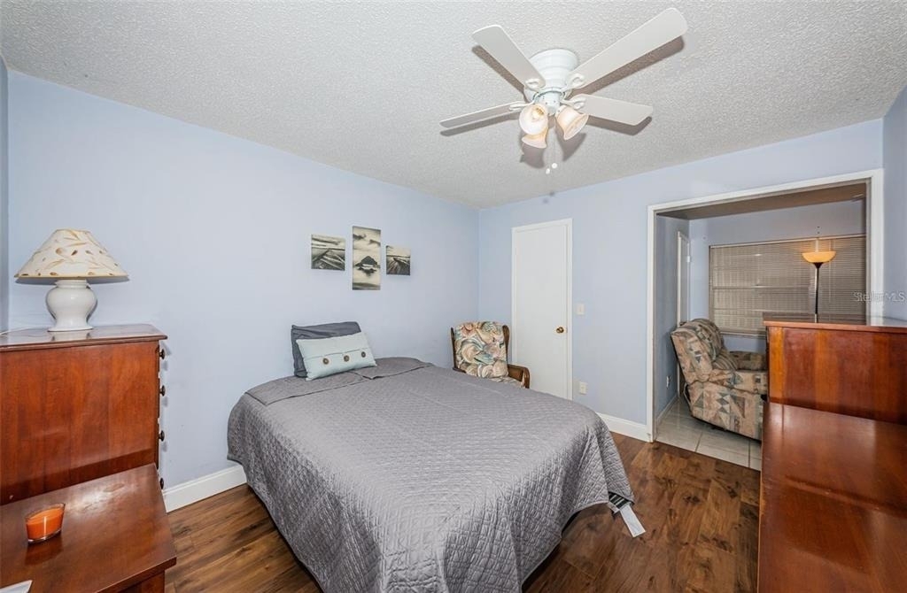 5217 81st Street N - Photo 8