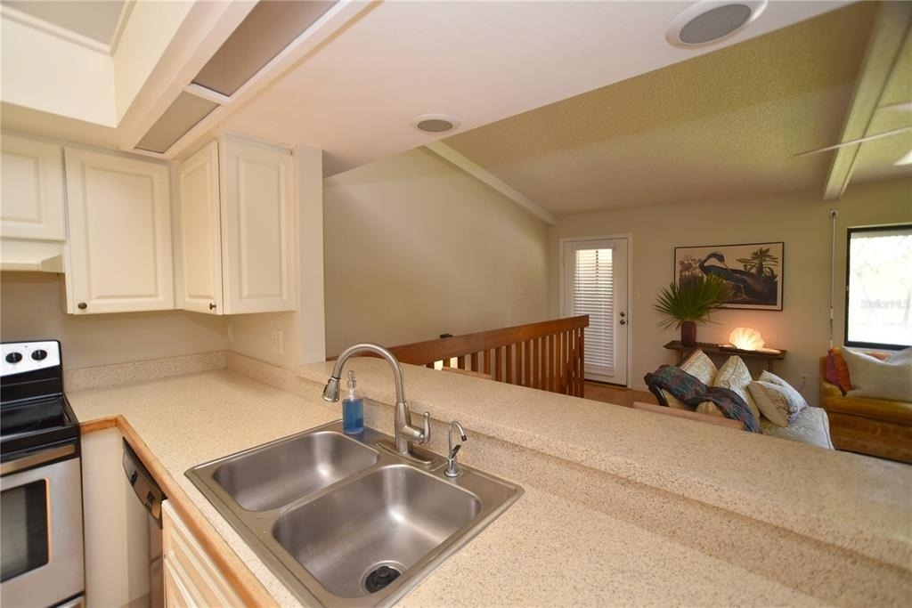 357 8th Avenue N - Photo 37
