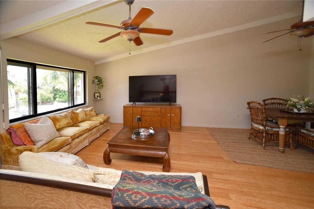 357 8th Avenue N - Photo 46