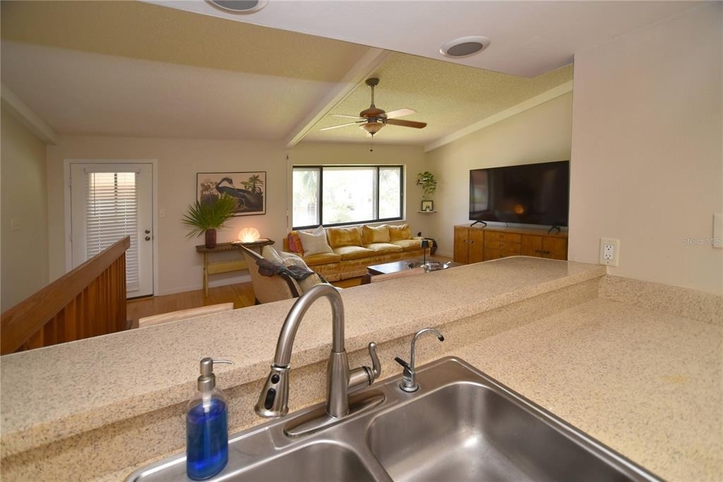 357 8th Avenue N - Photo 13