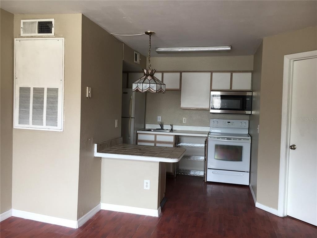 2200 Key West Court - Photo 3