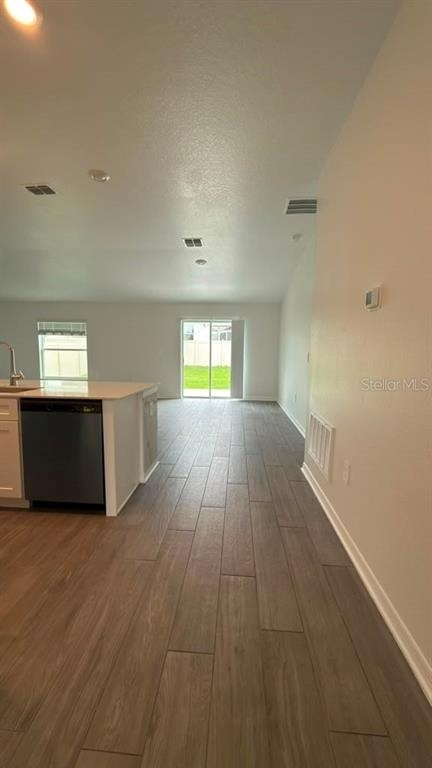 707 Grove Street - Photo 5