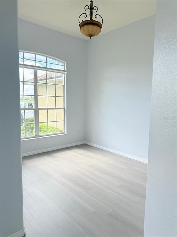 1905 Fairway Loop - Photo 8