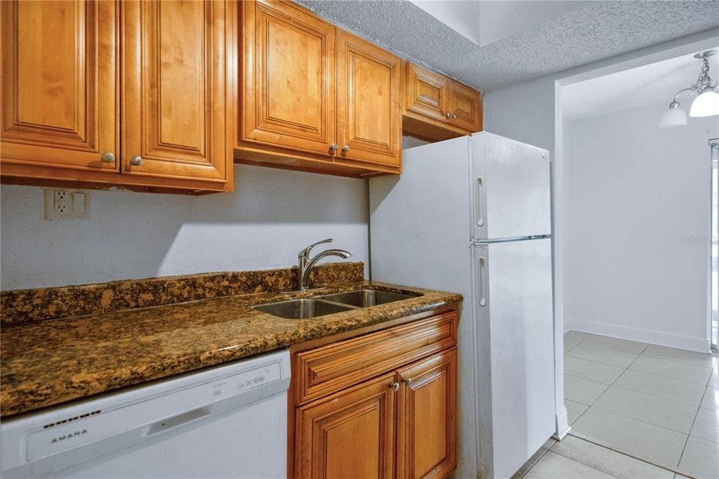 4709 S Texas Avenue - Photo 6