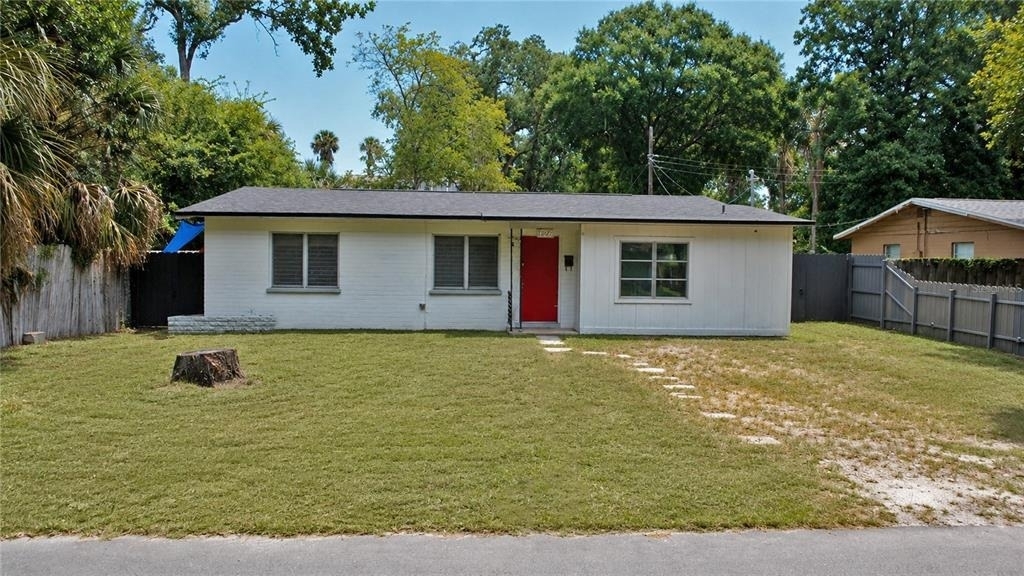 126 Palm Drive - Photo 2